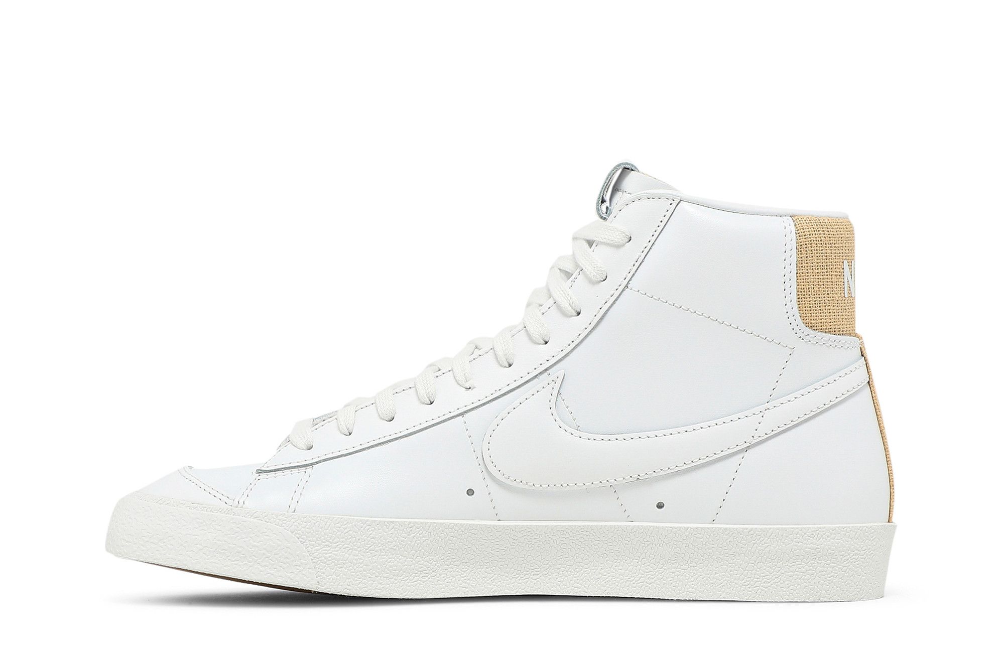Nike blazer mid premium vintage (white / white - gum light brown) deals