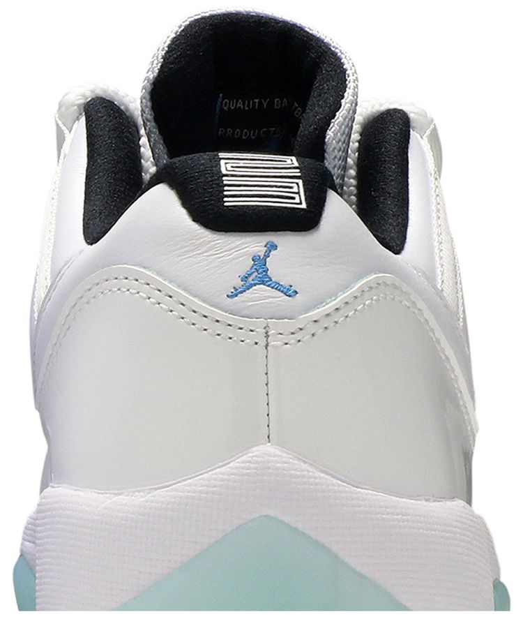 Air Jordan 11 Retro Low GS Legend Blue