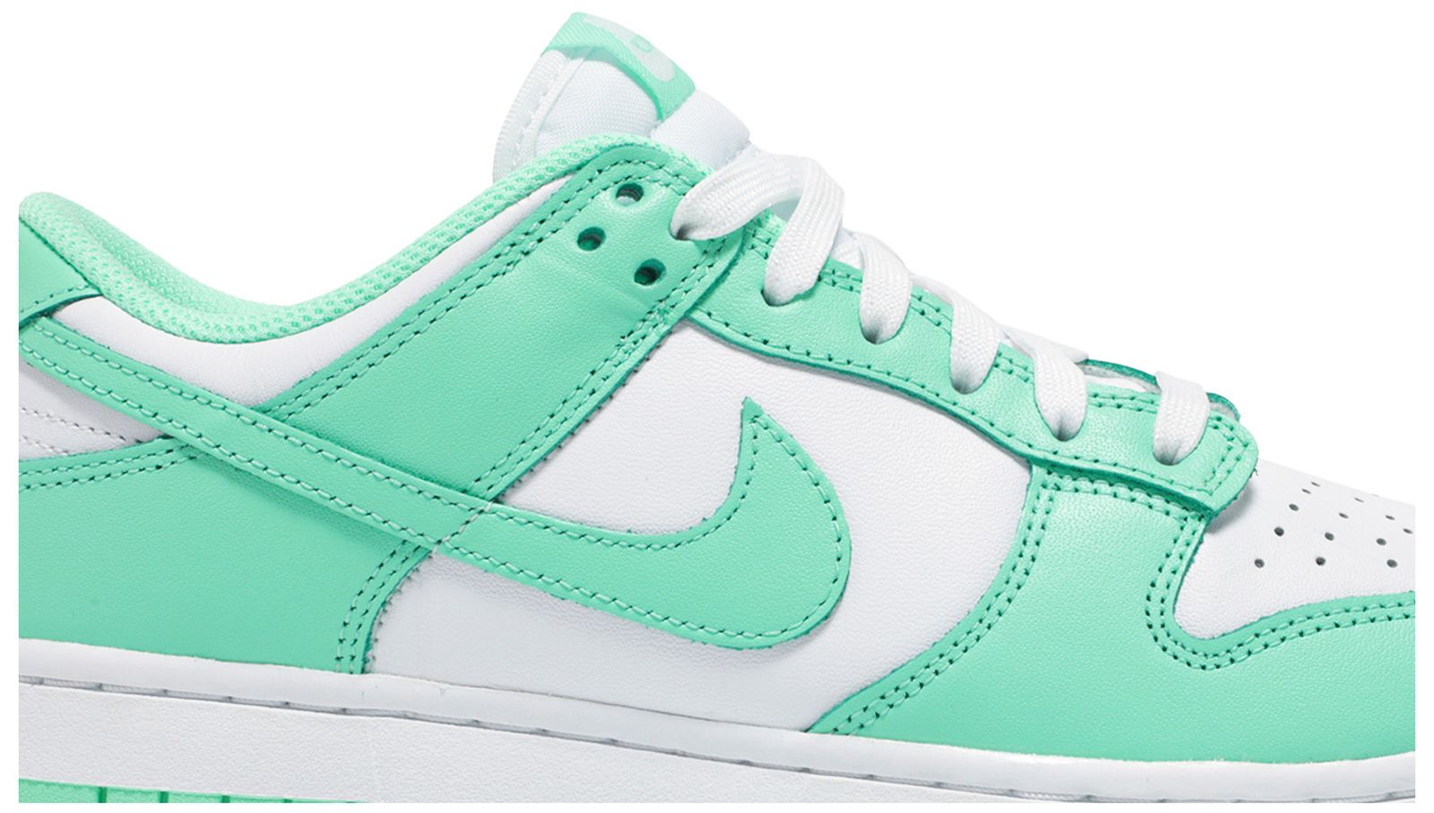 wmns nike dunk low green glow