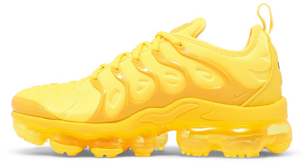 vapormax plus yolk