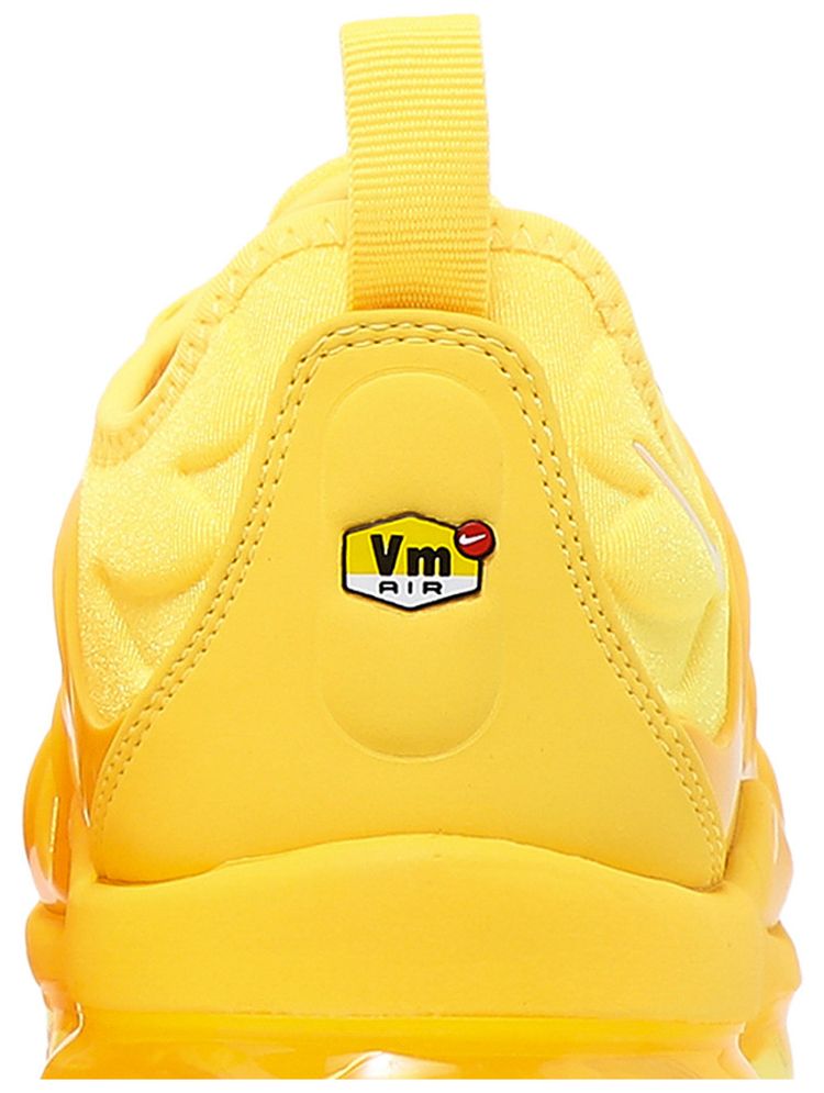 Nike Wmns Air VaporMax Plus Yolk