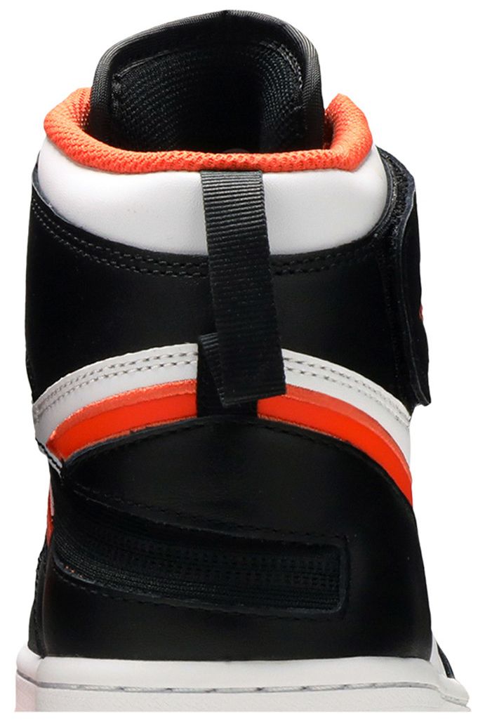 Air Jordan 1 High FlyEase Turf Orange