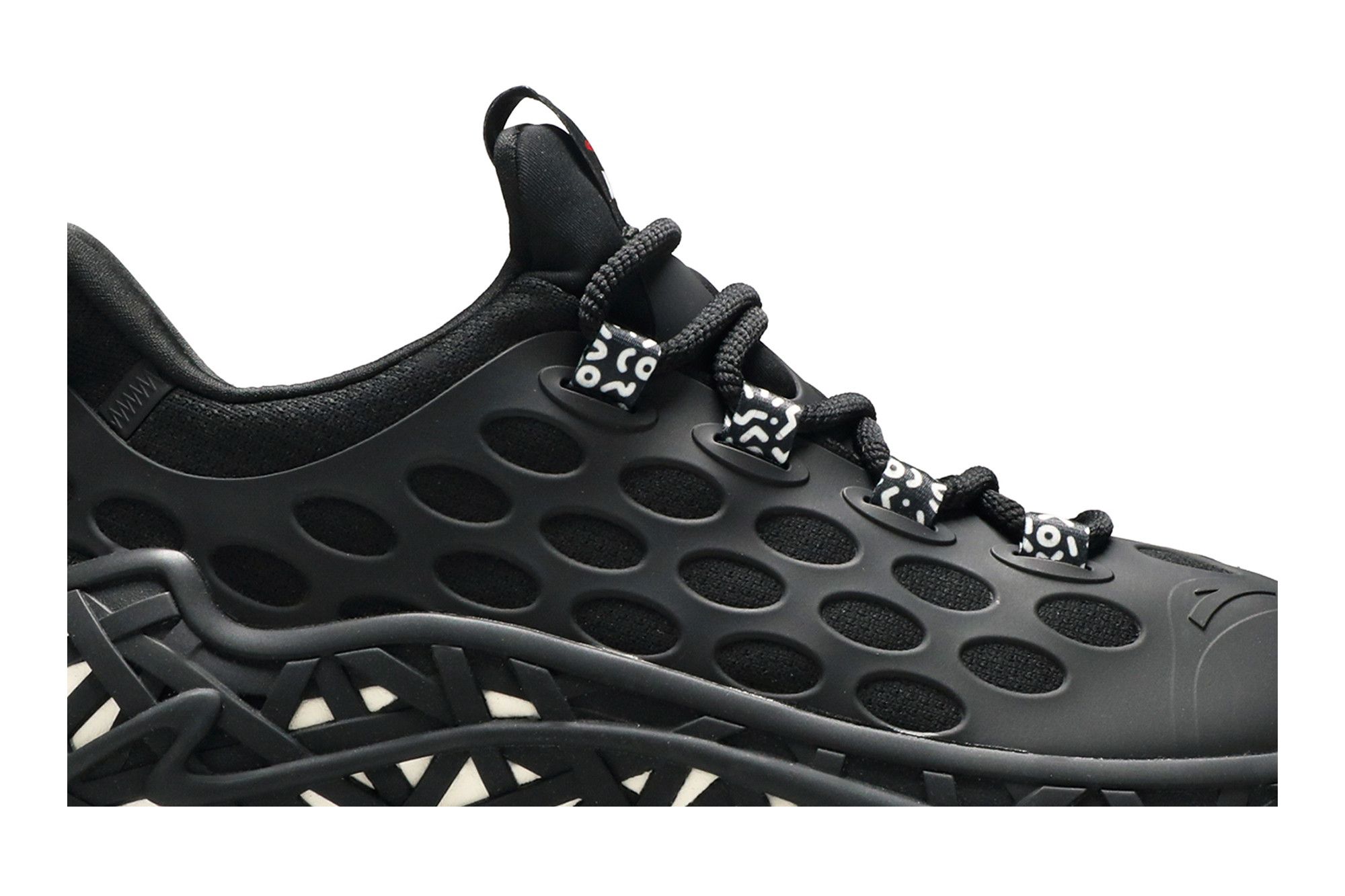 salehe bembury anta black