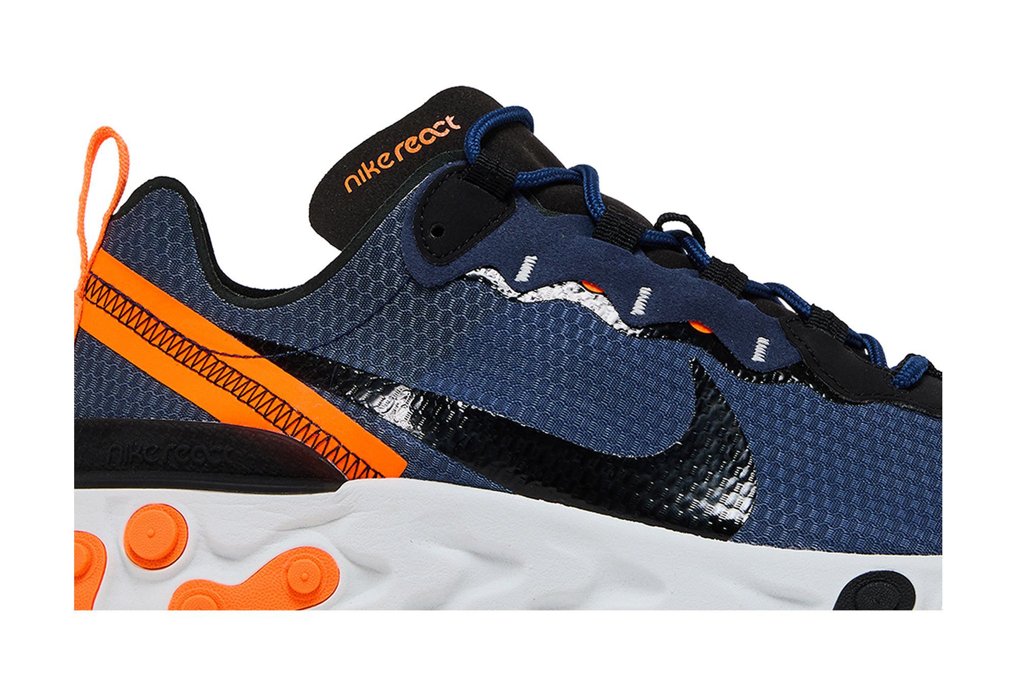 Nike react element 55 trainers in white and blue top