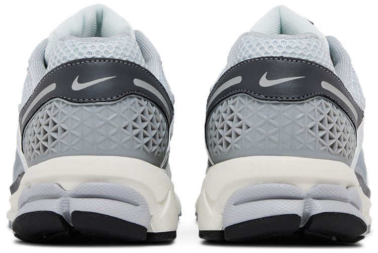 Nike Wmns Zoom Vomero 5 Wolf Grey Cool Grey
