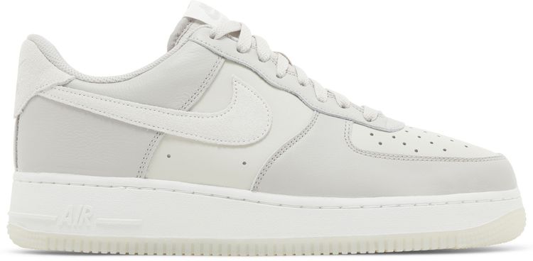 Nike Air Force 1 07 LV8 Light Bone