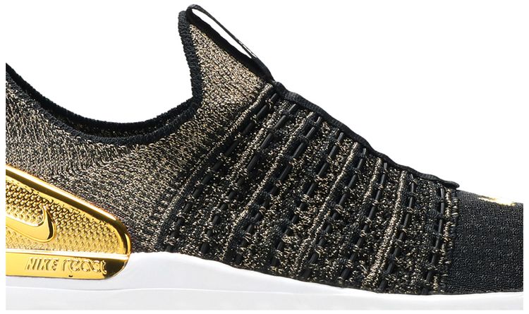Nike Wmns React Phantom Run Flyknit 2 Premium Black Metallic Gold
