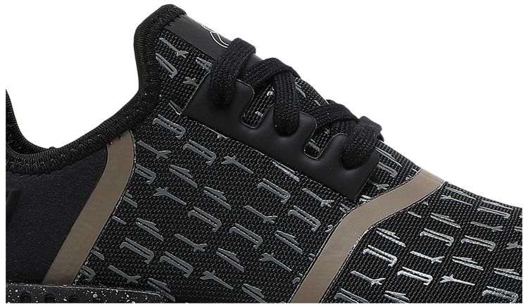 Star Wars x adidas NMD R1 Mandolarian