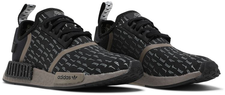 Star Wars x adidas NMD R1 Mandolarian