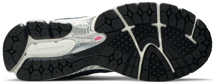 New Balance 2002 Petrol Exuberant Pink