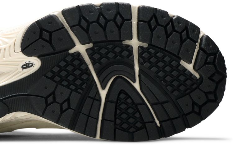 New Balance 2002 Bone