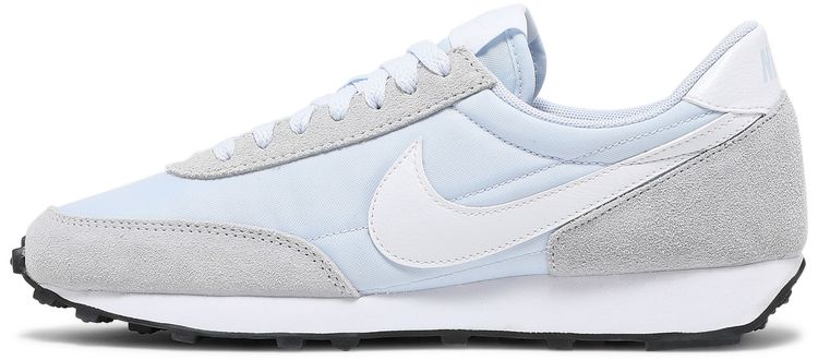 Nike Wmns Daybreak Football Grey