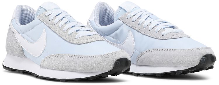 Nike Wmns Daybreak Football Grey