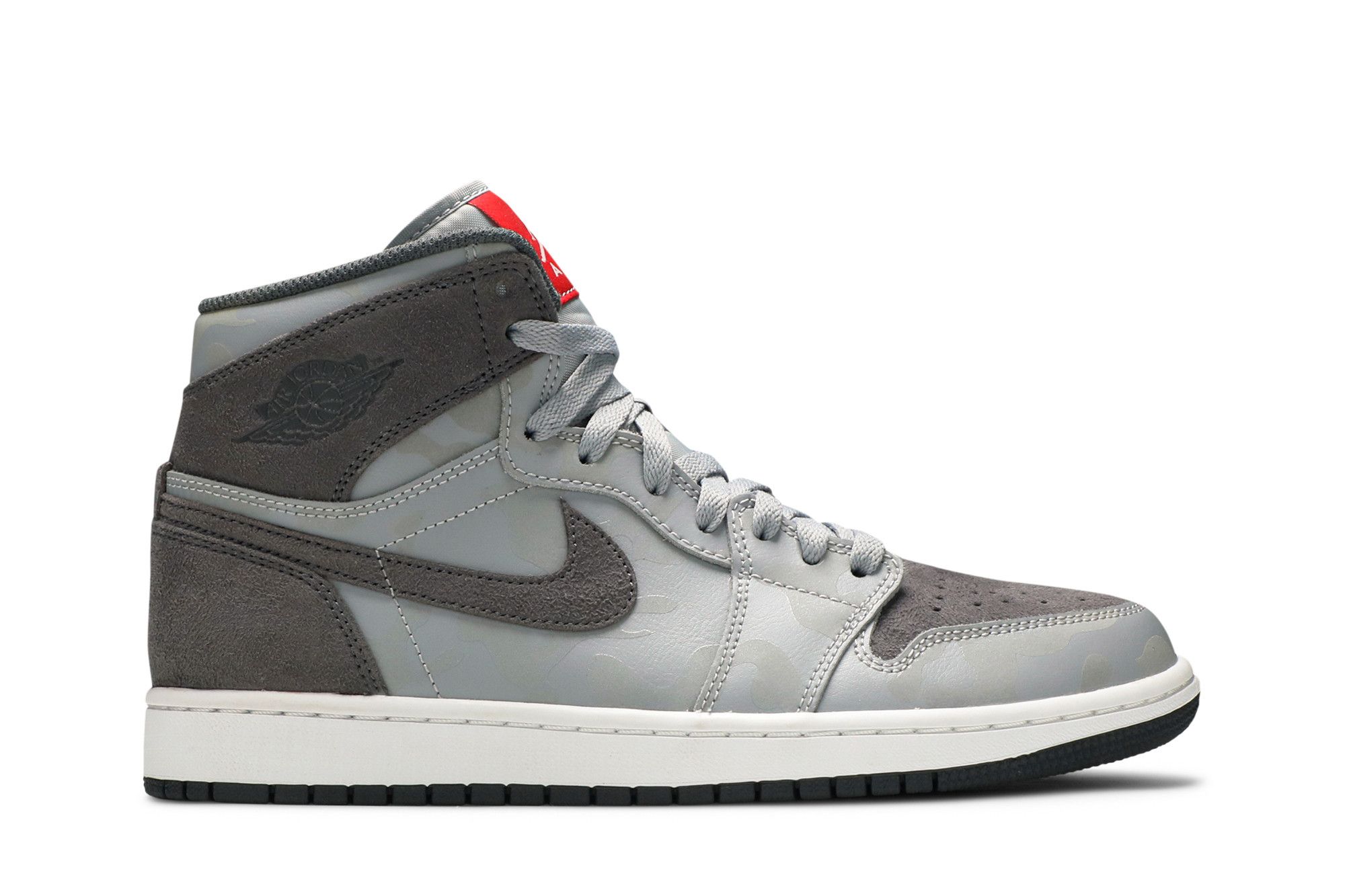 Jordan 1 retro high camo top
