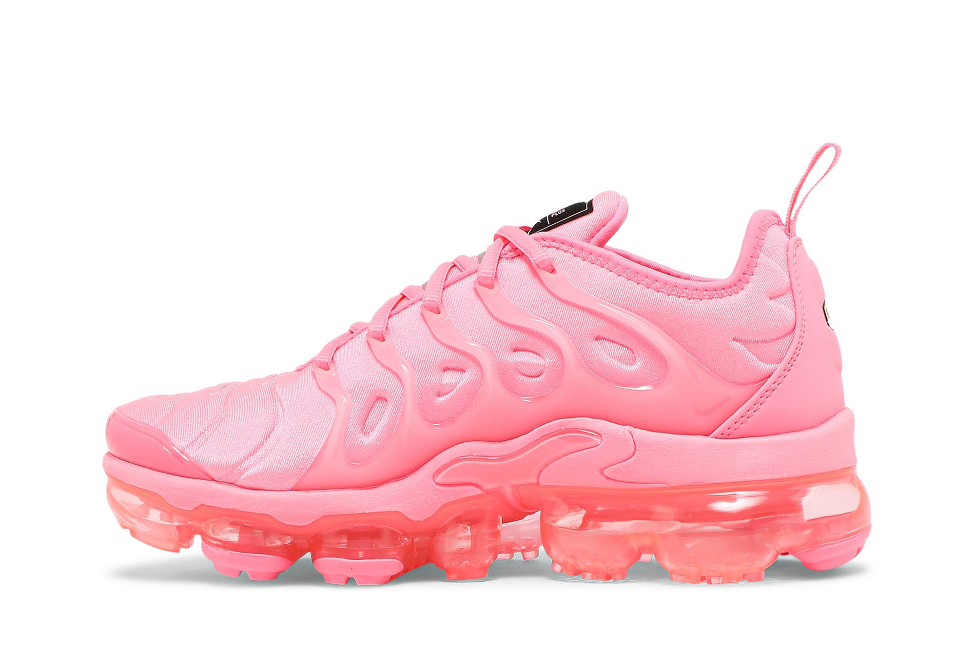 Baby pink vapormax plus deals