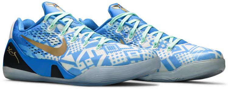 Kobe 9 EM Hyper Cobalt