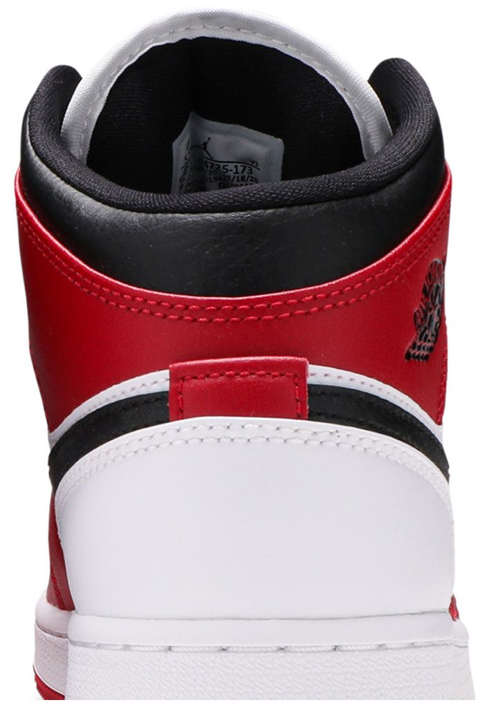 Air Jordan 1 Mid GS Chicago