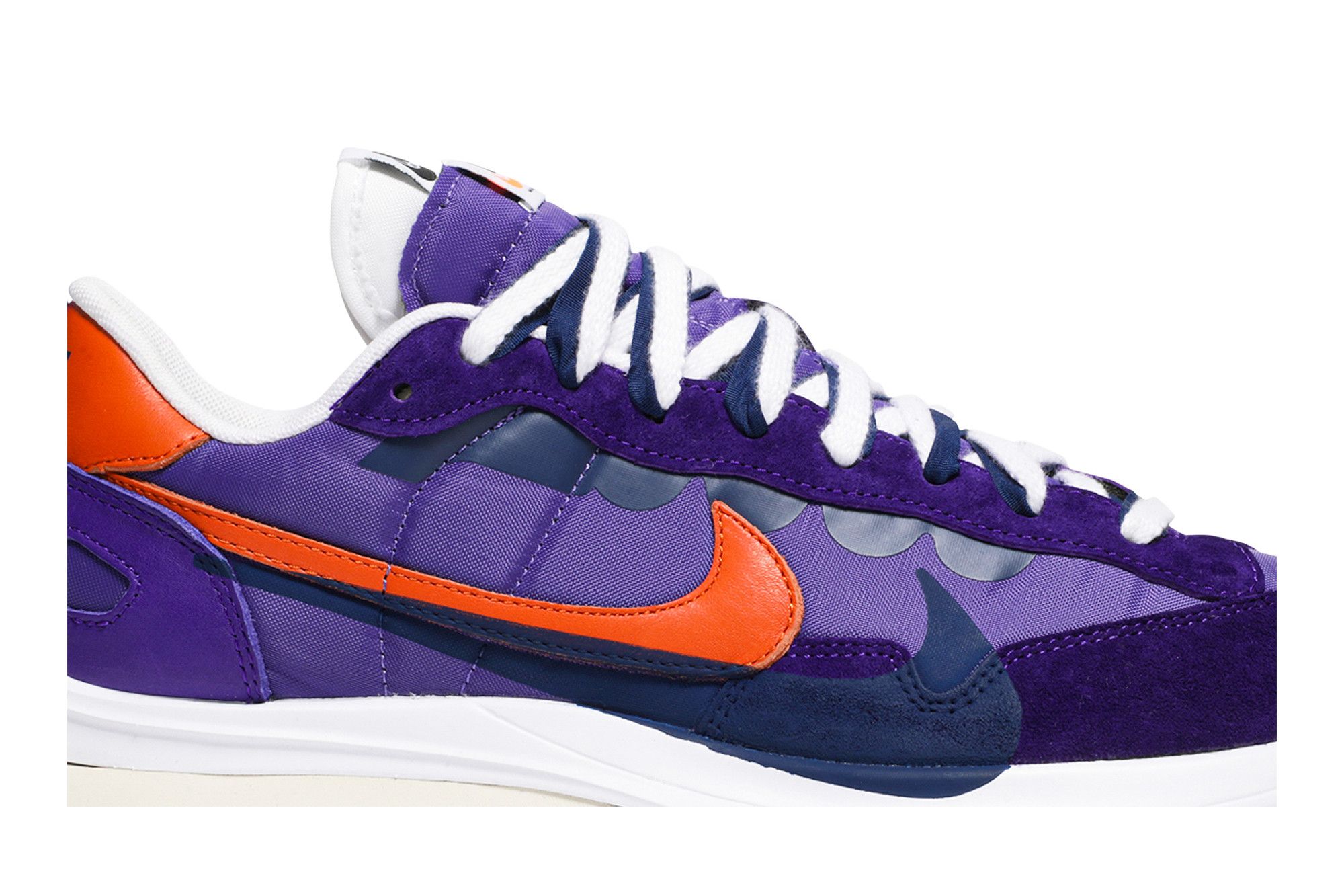 Size 10.5 sacai x VaporWaffle 'Dark Iris'