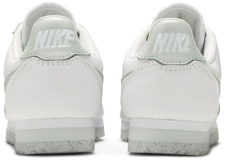 Nike Wmns Classic Cortez Flyleather White Light Silver