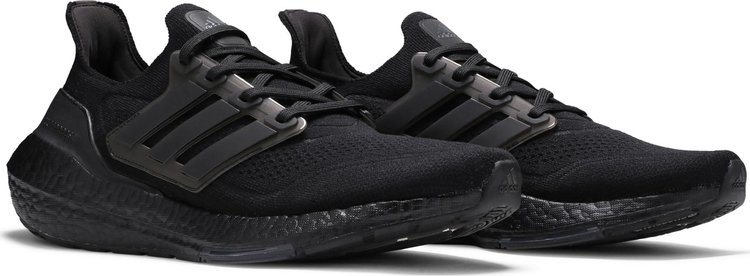 UltraBoost 21 Triple Black