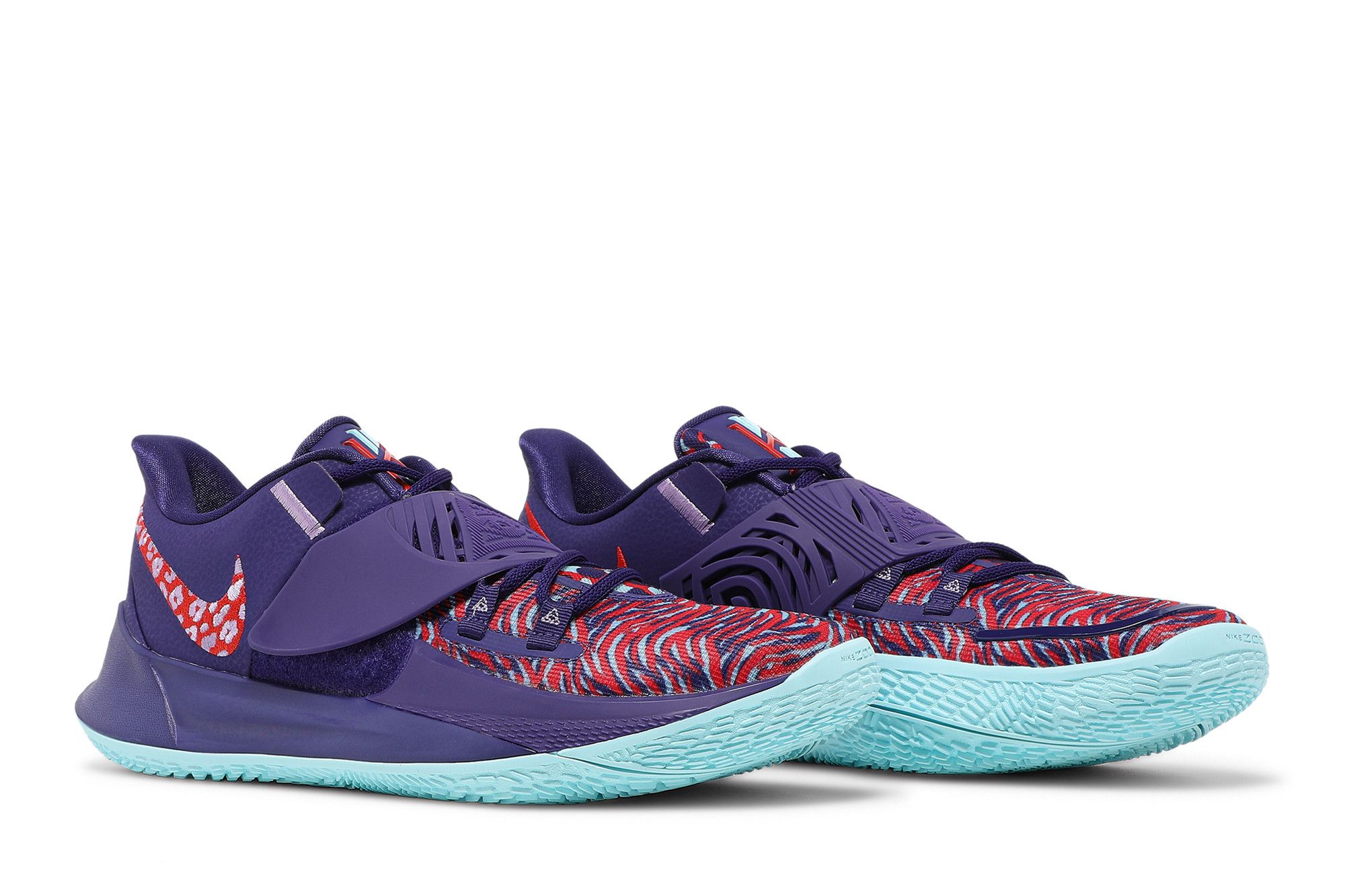 Kyrie 3 violet top