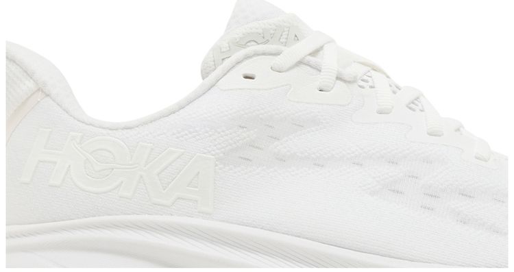 Wmns Clifton 9 Wide Triple White