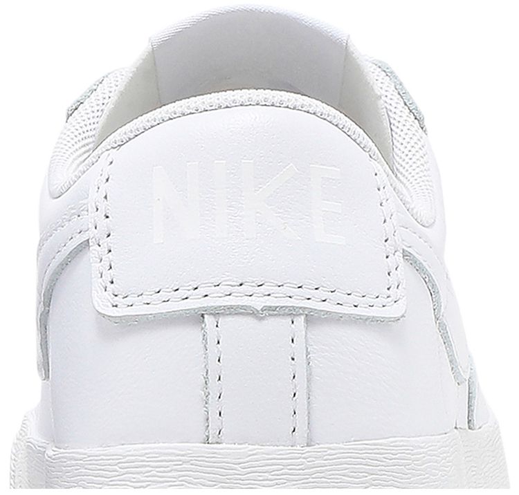 Nike Wmns Blazer Low LE Triple White