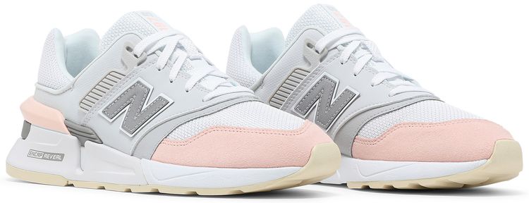 New Balance Wmns 997 White Grey Pink