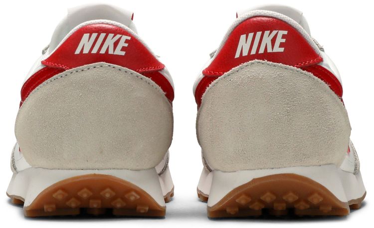 Nike Wmns Daybreak White University Red