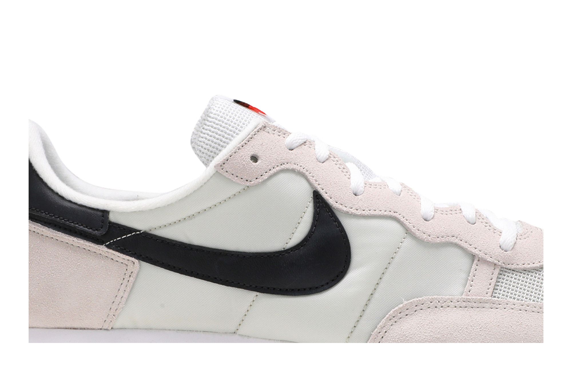 Nike challenger sneakers online