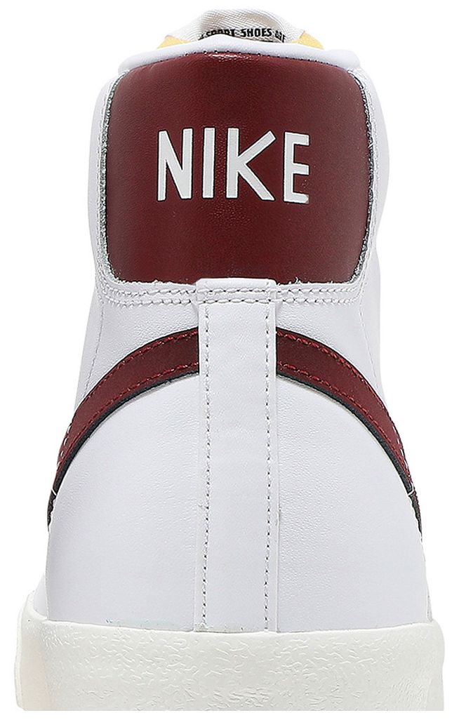 Nike Blazer Mid 77 Vintage White Team Red