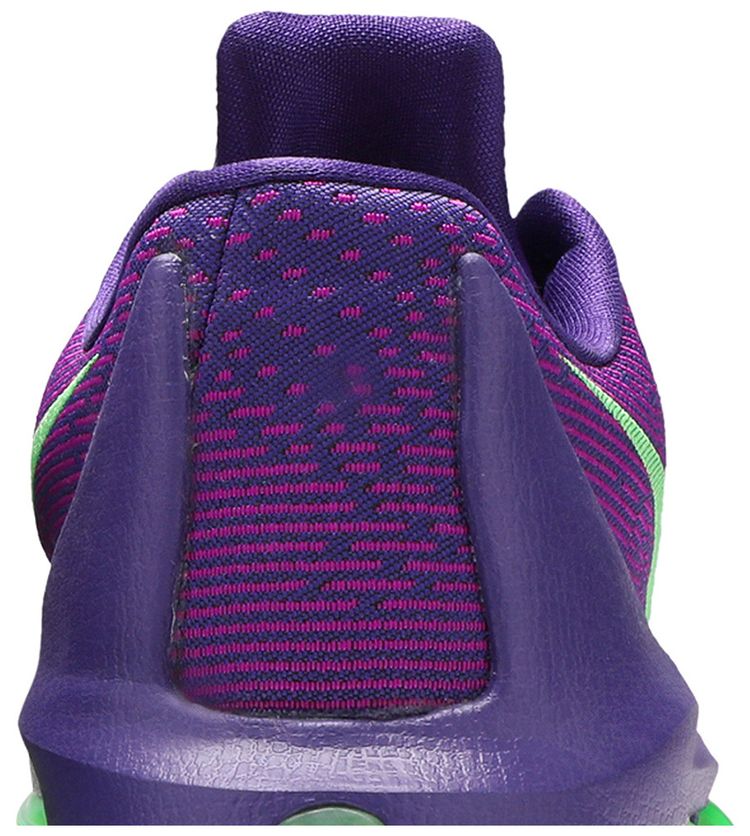 KD 8 Suit