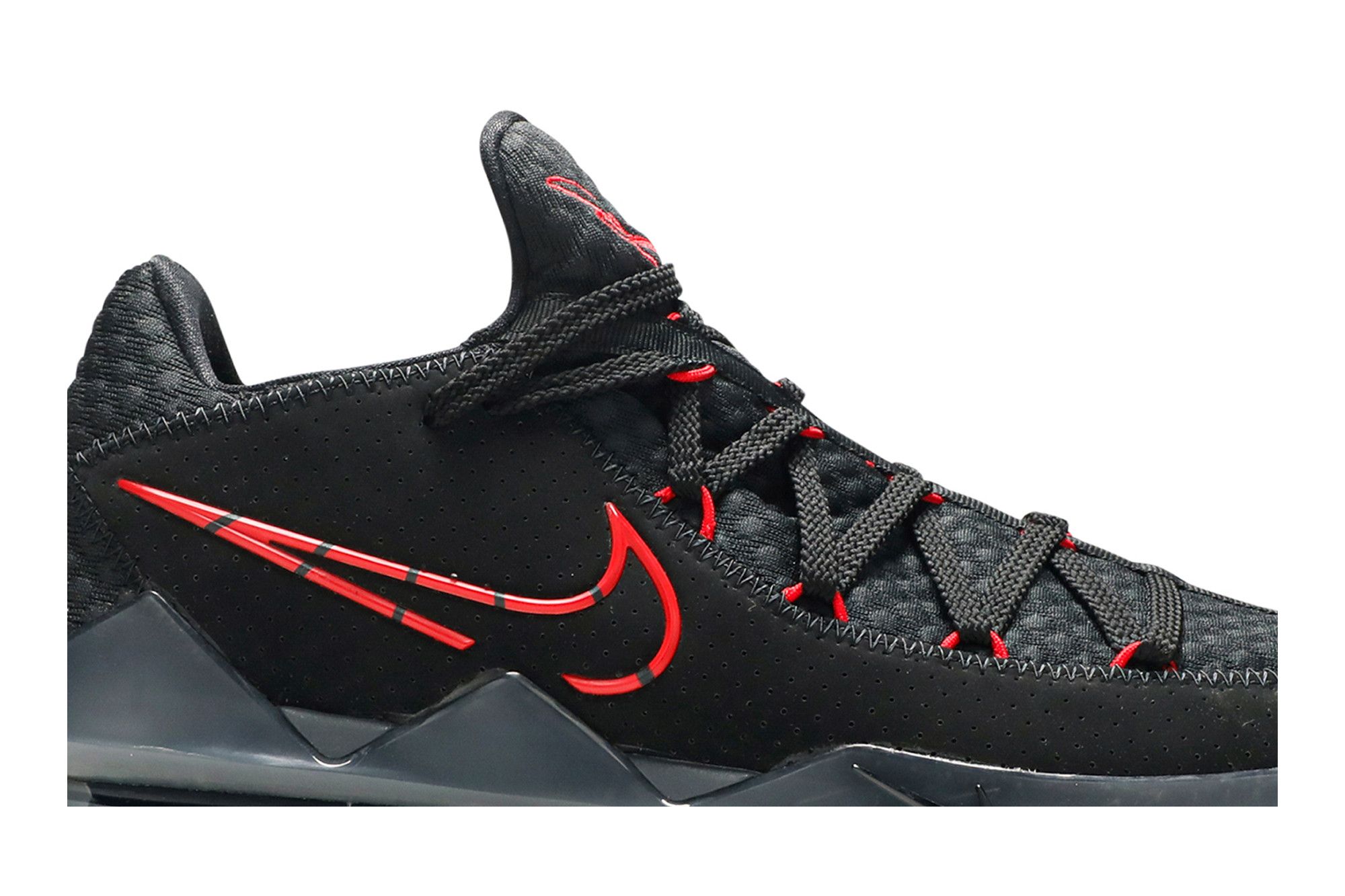 Size 10.0 Lebron 17 Low EP Bred