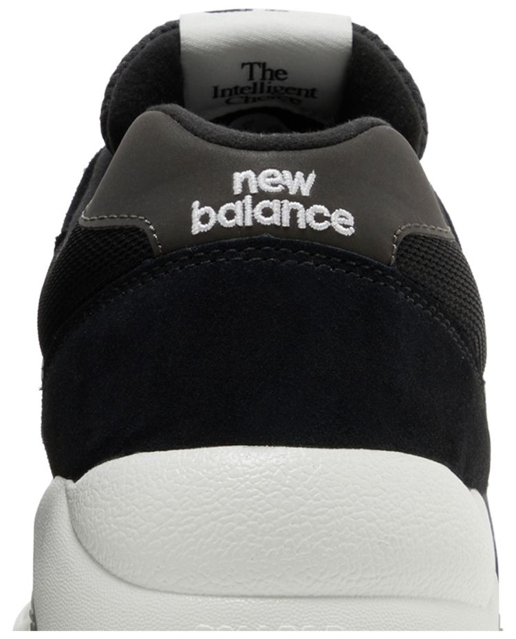 New Balance 580 Black White