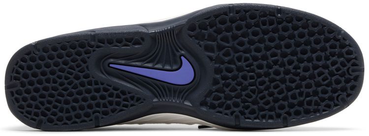 Nike Vertebrae SB Summit White Persian Violet