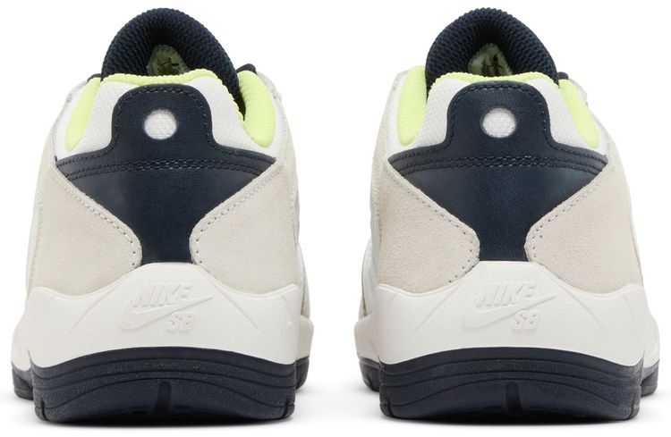 Nike Vertebrae SB Summit White Persian Violet