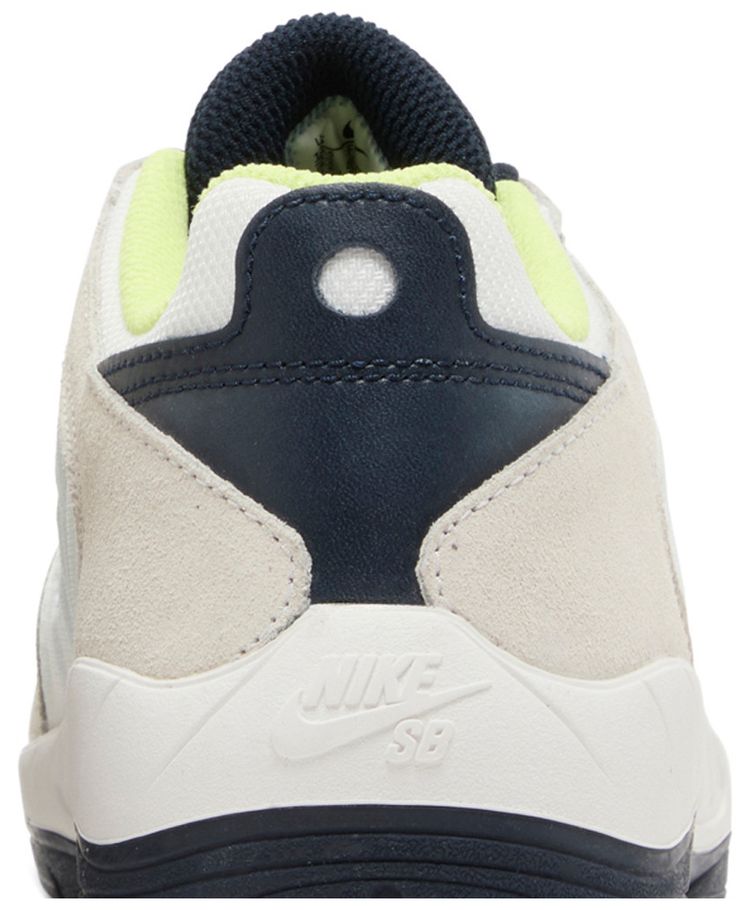 Nike Vertebrae SB Summit White Persian Violet