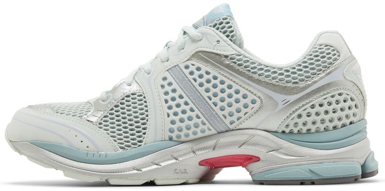 Saucony ProGrid Triumph 4 Party Pack