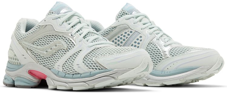 Saucony ProGrid Triumph 4 Party Pack