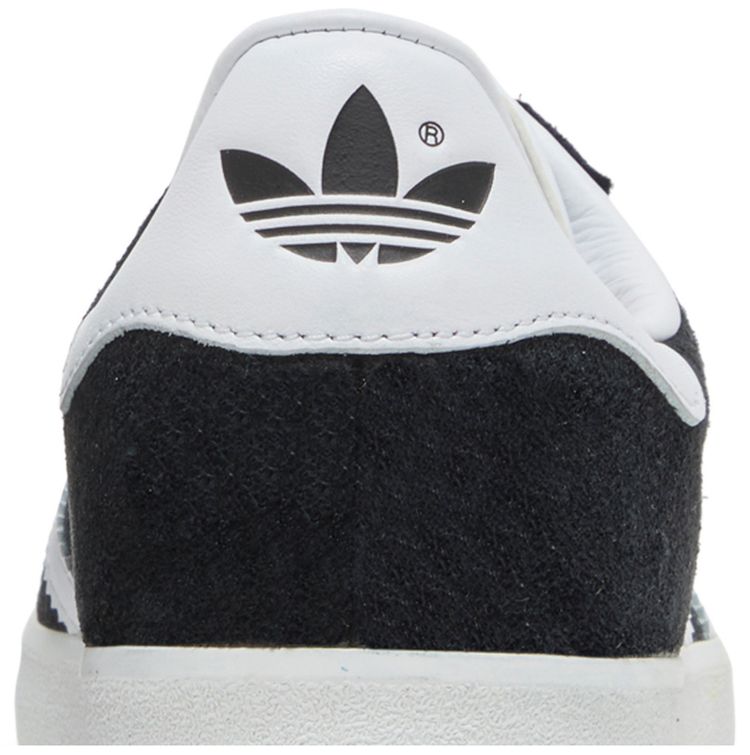 Gazelle 85 Black White