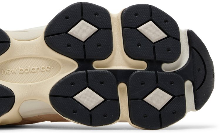 New Balance 9060 Vintage Rose Sea Salt