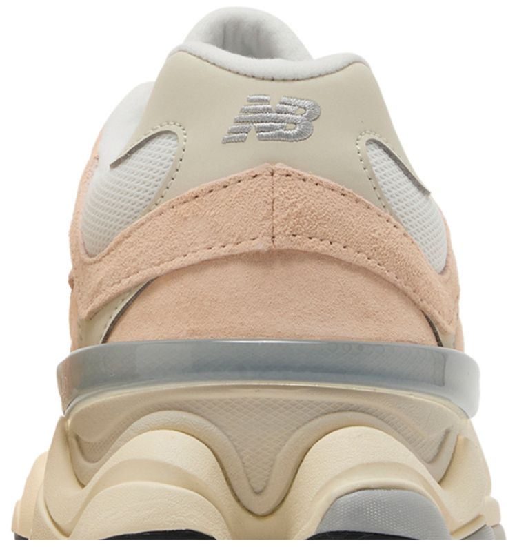 New Balance 9060 Vintage Rose Sea Salt