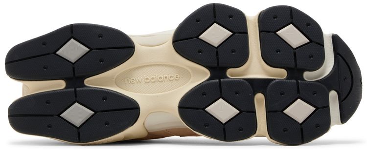 New Balance 9060 Vintage Rose Sea Salt