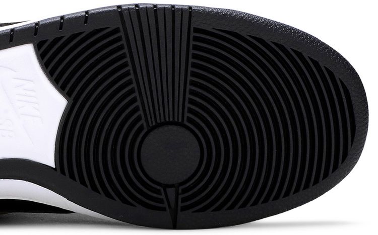 Nike Dunk Low SB Pro Metallic Gold