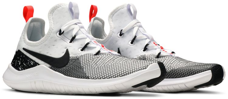 Wmns Free TR 8 White Black