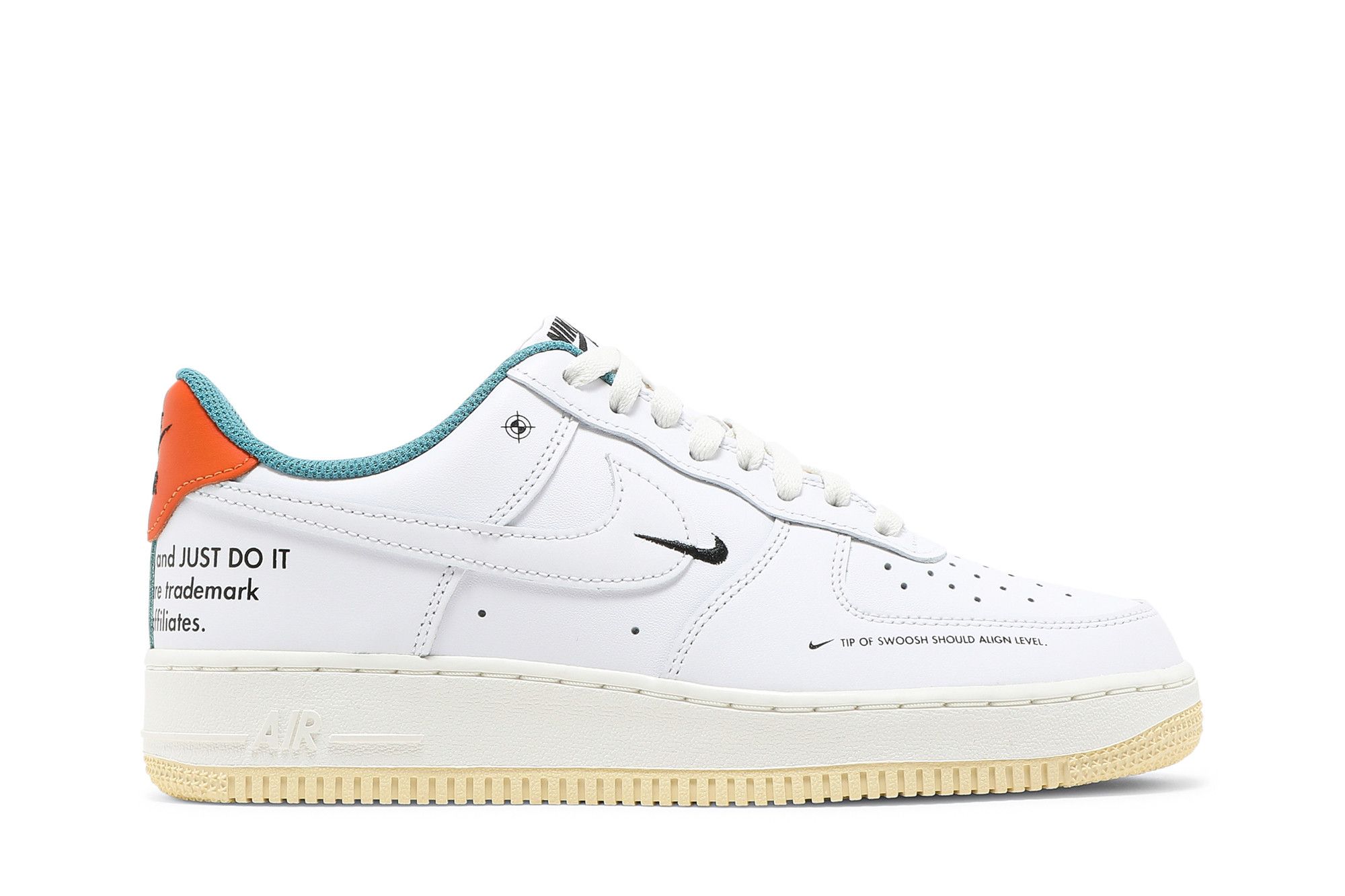 Nike air force 1 07 le low womens online