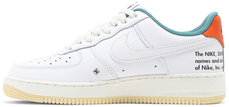Nike Air Force 1 07 LE Starfish