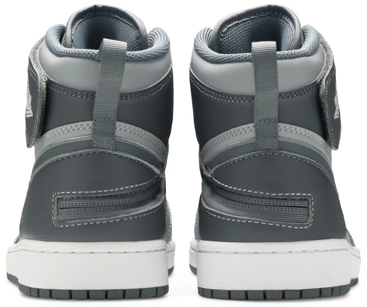 Air Jordan 1 High FlyEase Light Smoke Grey
