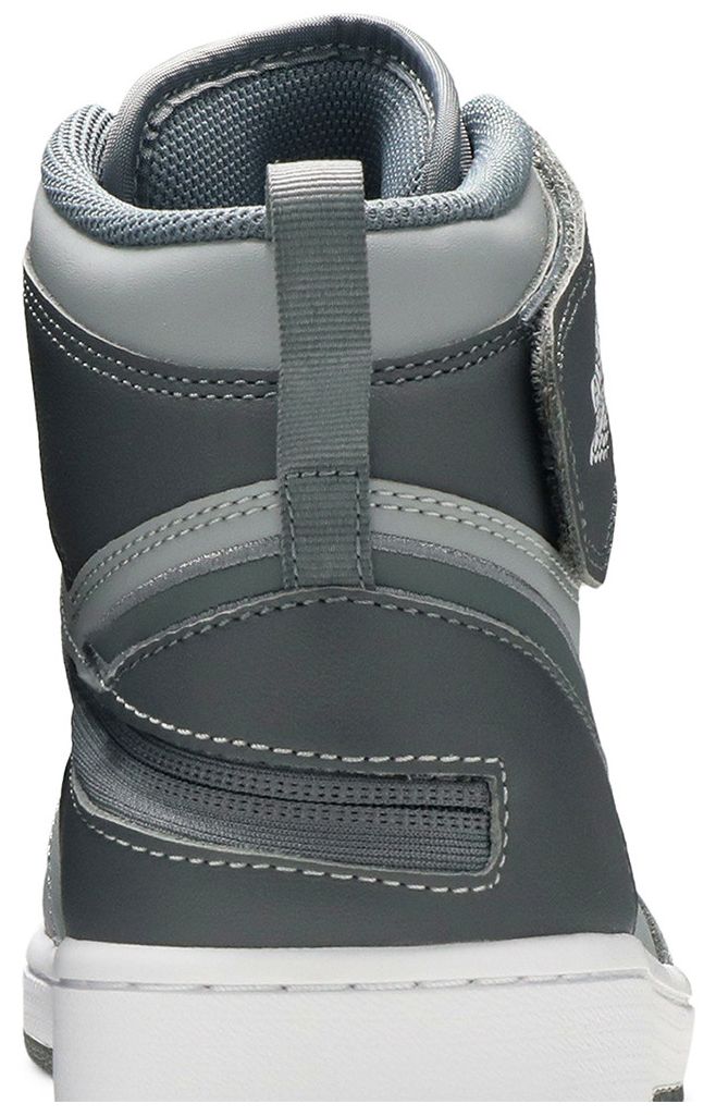 Air Jordan 1 High FlyEase Light Smoke Grey