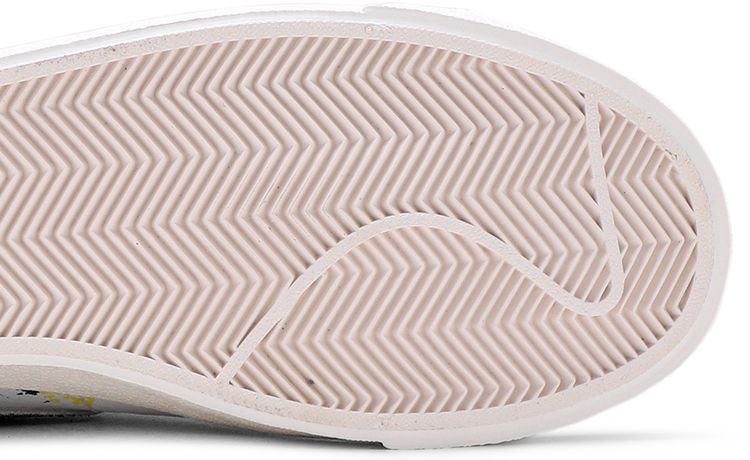 Nike Blazer Mid 77 Paint Splatter